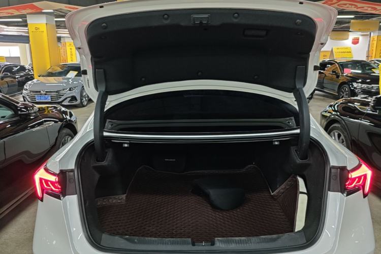 Used Buick LaCrosse 2023 28T Prestige Edition Trunk