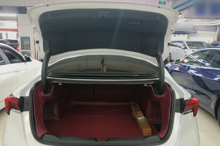 Used Buick LaCrosse 2023 28T Prestige Edition Trunk