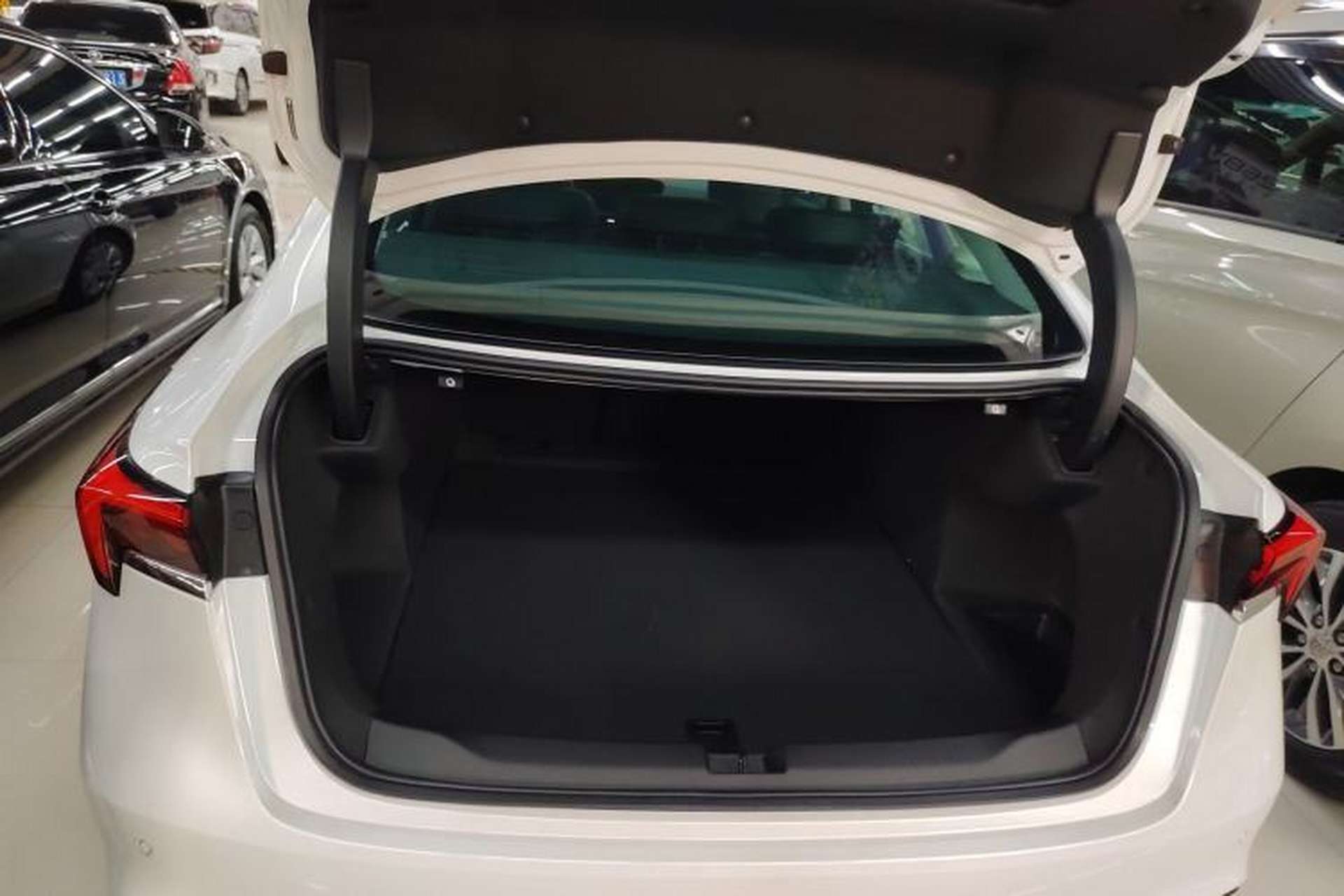 Used Buick LaCrosse 2023 Restyled 25T Cross-Country Edition Trunk