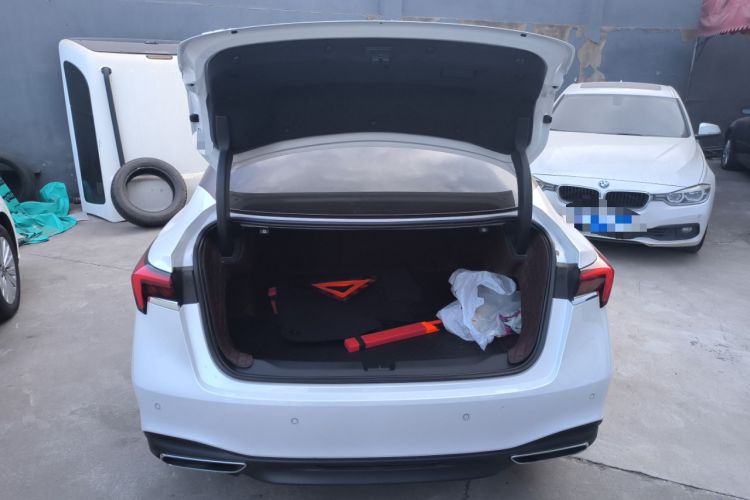 Used Buick LaCrosse 2023 28T Prestige Edition Trunk
