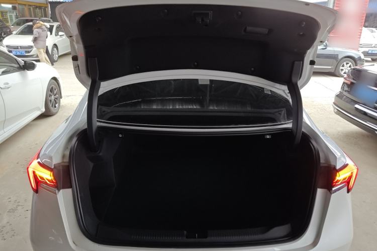 Used Buick LaCrosse 2023 28T Prestige Edition Trunk