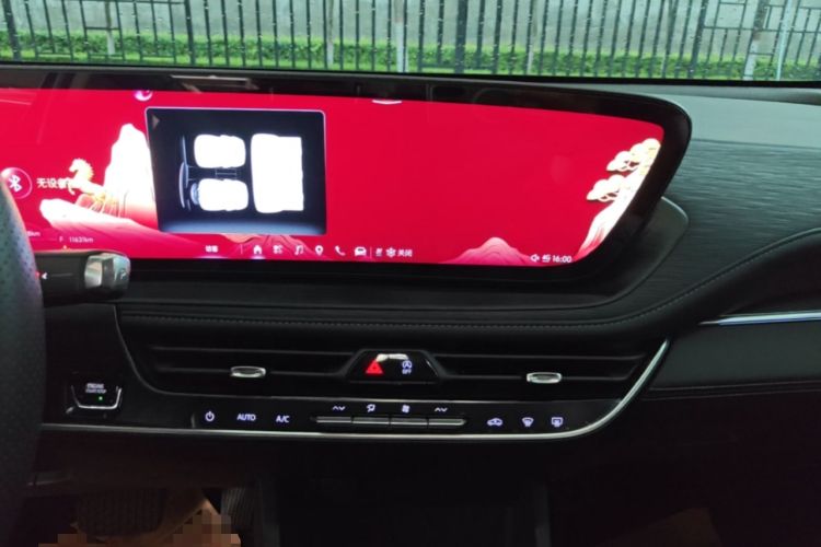 Used Buick LaCrosse 2024 28T Luxury Edition Audio And AC Panel