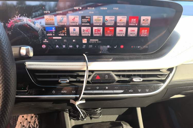 Used Buick LaCrosse 2024 Avia Edition Audio And AC Panel