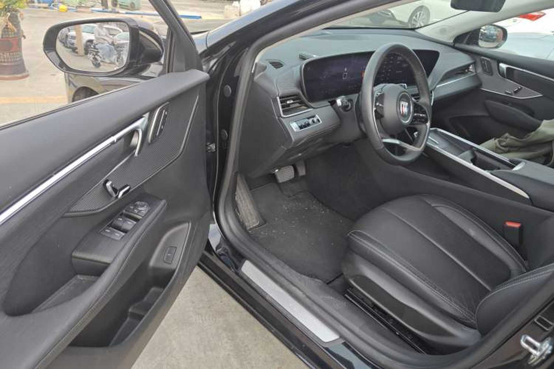 Used Buick LaCrosse 2024 28T Luxury Edition Driver Seat