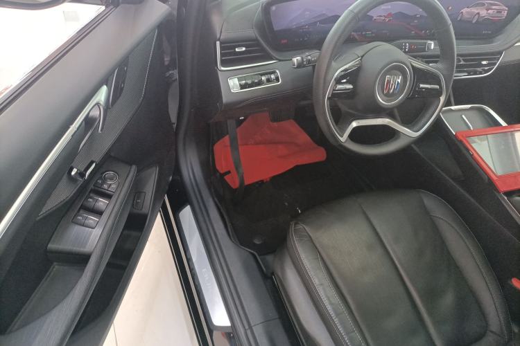 Used Buick LaCrosse 2024 28T Luxury Edition Driver Seat