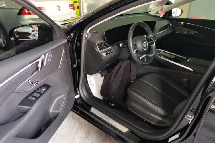 Used Buick LaCrosse 2024 28T Luxury Edition Driver Seat