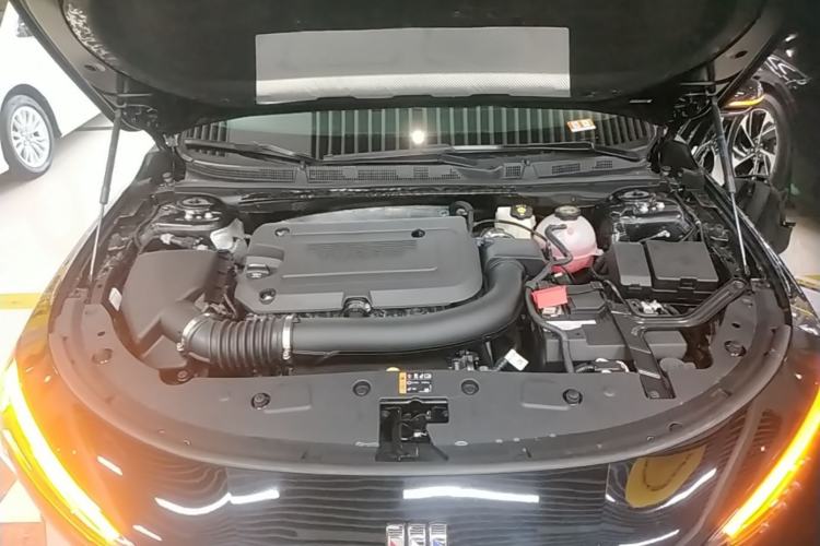 Used Buick LaCrosse 2024 28T Luxury Edition Engine Bay
