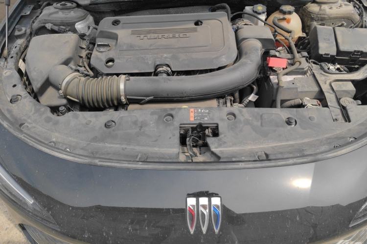 Used Buick LaCrosse 2024 28T Luxury Edition Engine Bay