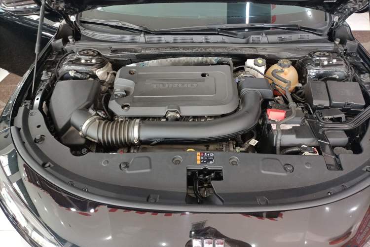 Used Buick LaCrosse 2024 28T Luxury Edition Engine Bay