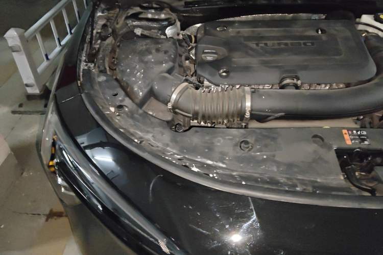 Used Buick LaCrosse 2024 28T Luxury Edition Engine Bay Right