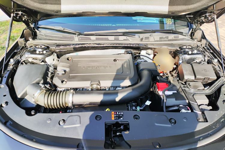 Used Buick LaCrosse 2024 28T Luxury Edition Engine Bay