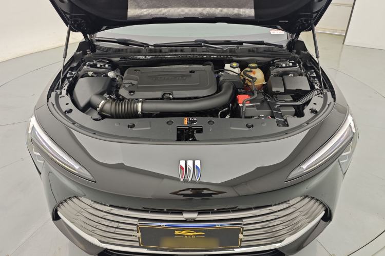 Used Buick LaCrosse 2024 28T Luxury Edition Engine Bay