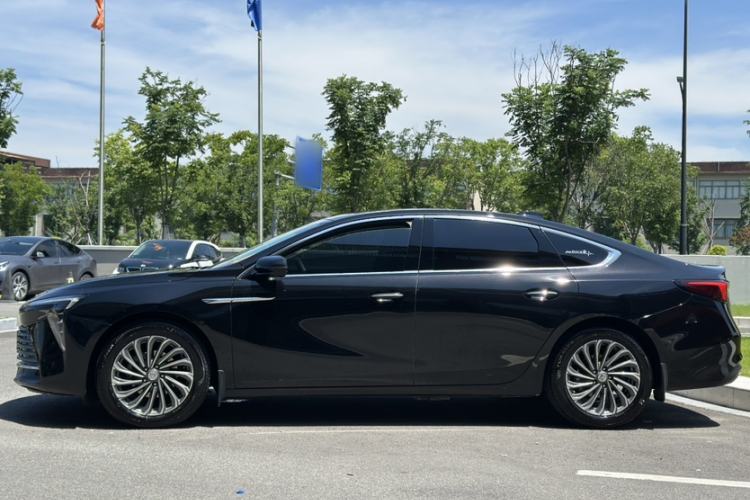 Used Buick LaCrosse 2024 28T Luxury Edition Exterior 1