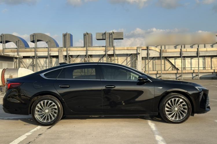 Used Buick LaCrosse 2024 28T Luxury Edition Exterior 6