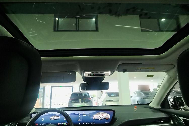 Used Buick LaCrosse 2024 28T Luxury Edition Headliner