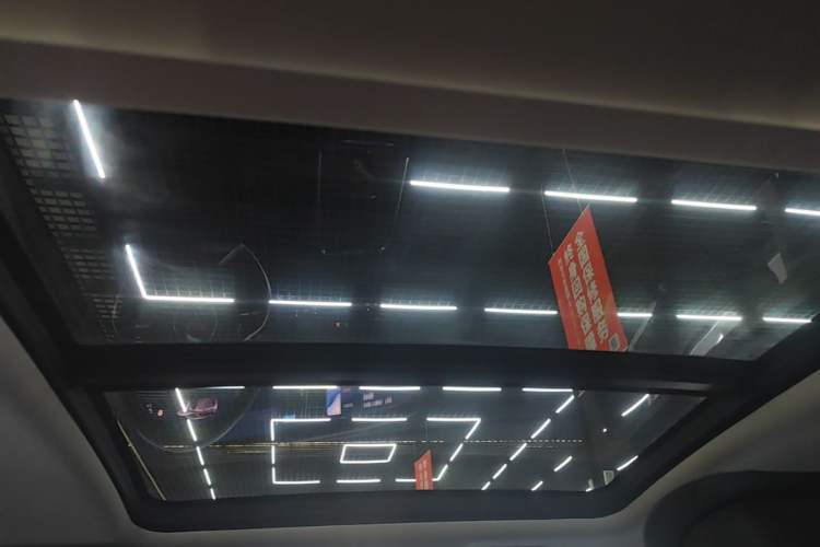 Used Buick LaCrosse 2024 28T Luxury Edition Headliner