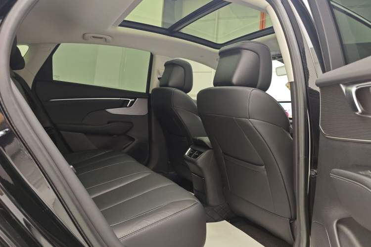 Used Buick LaCrosse 2024 28T Luxury Edition Headliner