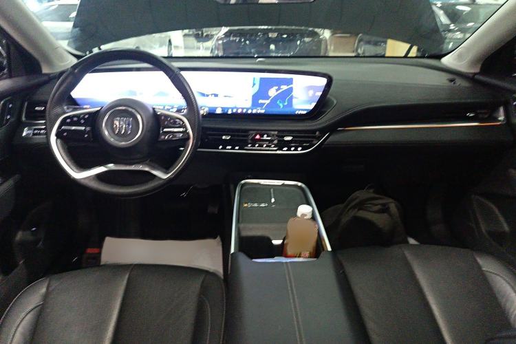 Used Buick LaCrosse 2024 28T Luxury Edition Interior 2