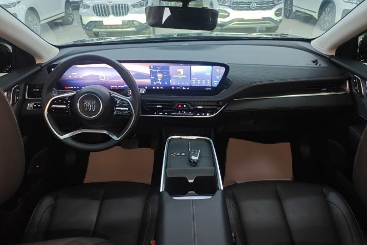 Used Buick LaCrosse 2024 28T Luxury Edition Interior 2