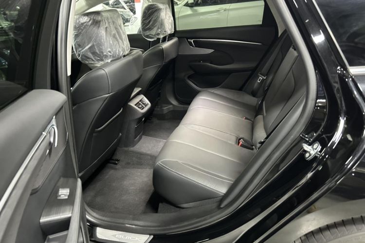 Used Buick LaCrosse 2024 28T Luxury Edition Interior 2