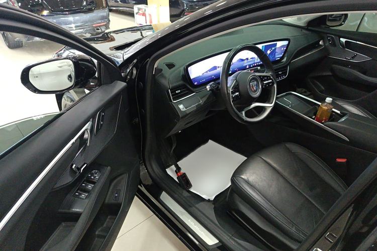 Used Buick LaCrosse 2024 28T Luxury Edition Interior 3