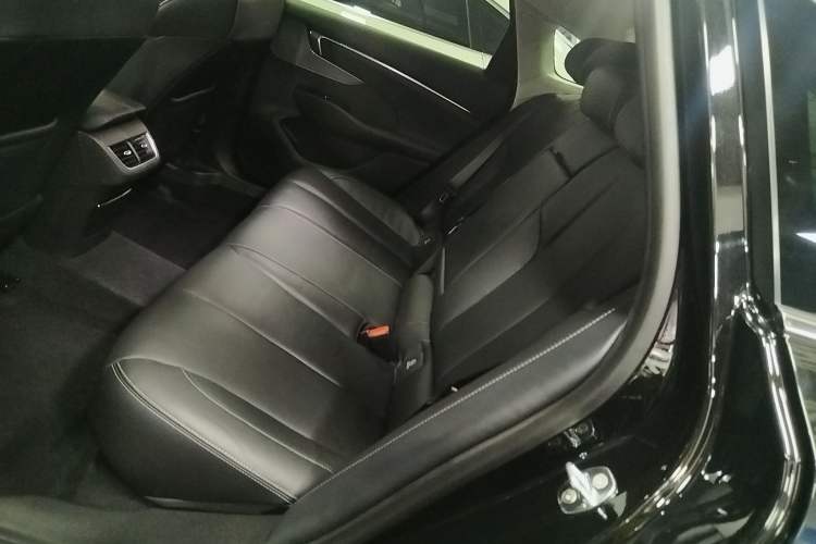 Used Buick LaCrosse 2024 28T Luxury Edition Interior 4