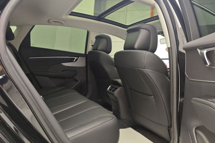 Used Buick LaCrosse 2024 28T Luxury Edition Interior 4