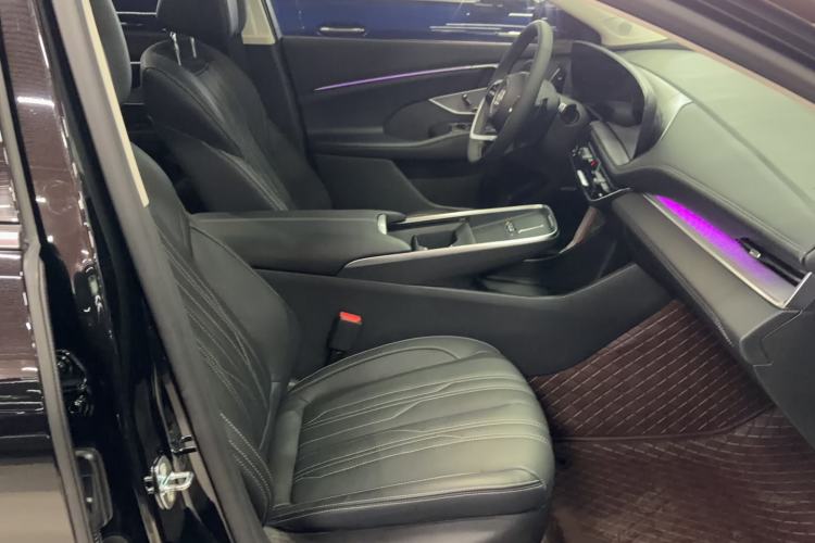 Used Buick LaCrosse 2024 Avia Edition Interior 5