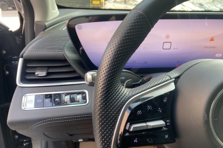 Used Buick LaCrosse 2024 28T Luxury Edition Interior 6