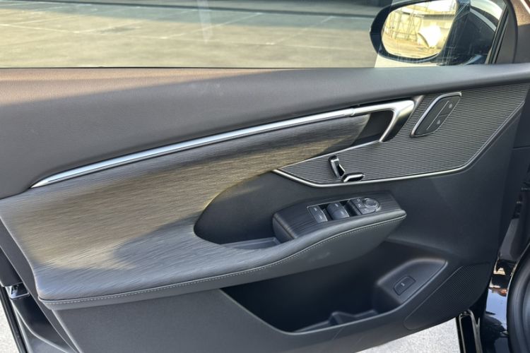 Used Buick LaCrosse 2024 28T Luxury Edition Interior 8