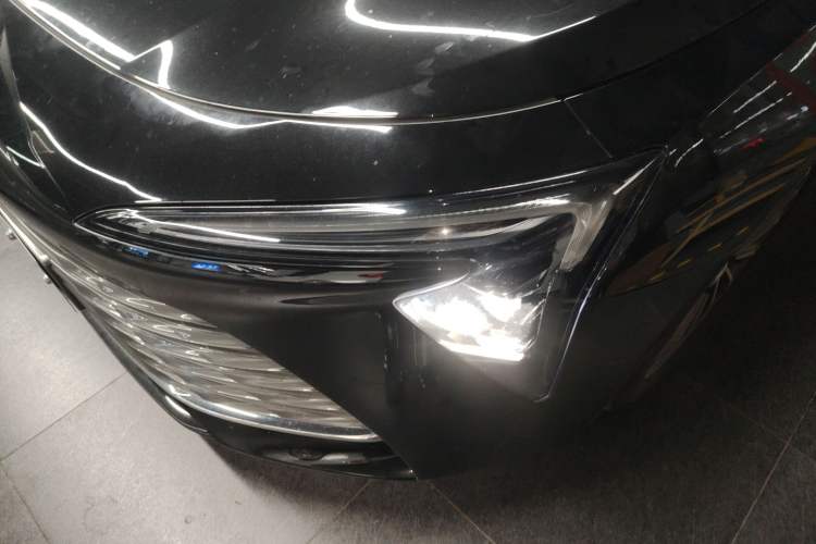 Used Buick LaCrosse 2024 28T Luxury Edition Left Front Headlight