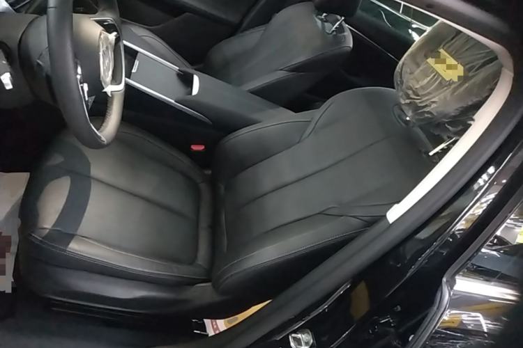 Used Buick LaCrosse 2024 28T Luxury Edition Left Front Seat