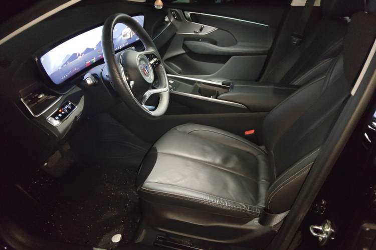 Used Buick LaCrosse 2024 28T Luxury Edition Left Front Seat