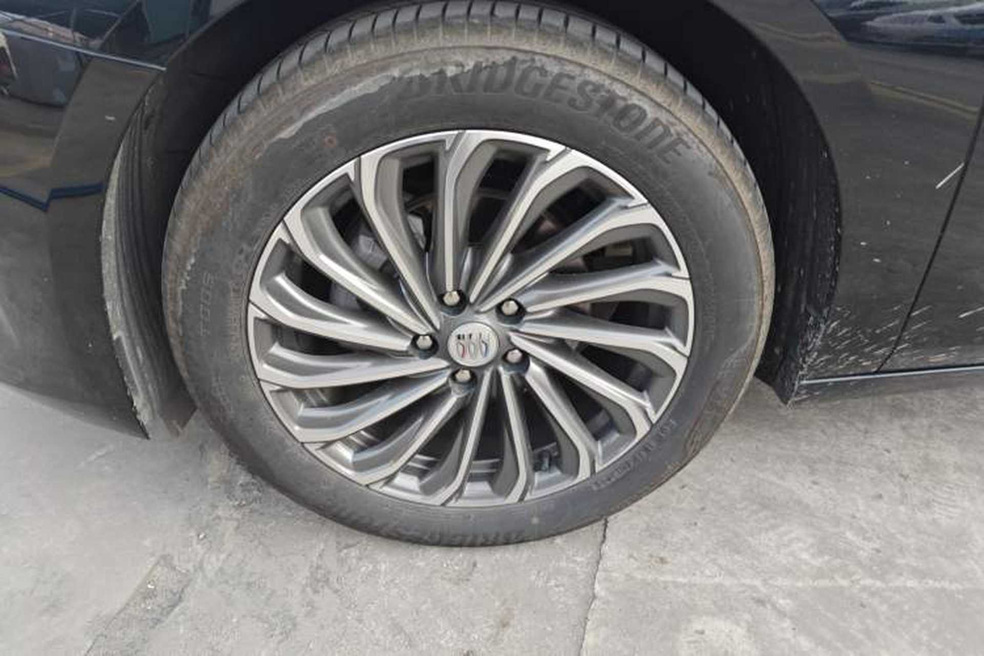 Used Buick LaCrosse 2024 28T Luxury Edition Left Front Wheel Hub