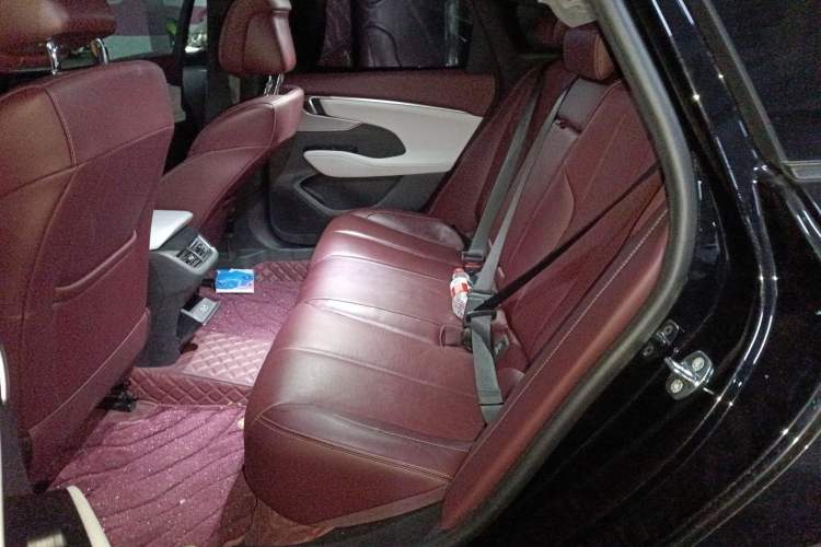 Used Buick LaCrosse 2024 28T Luxury Edition Left Rear Seat