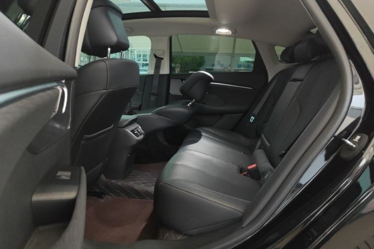Used Buick LaCrosse 2024 28T Luxury Edition Left Rear Seat