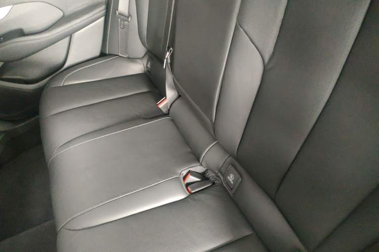 Used Buick LaCrosse 2024 28T Luxury Edition Left Rear Seat