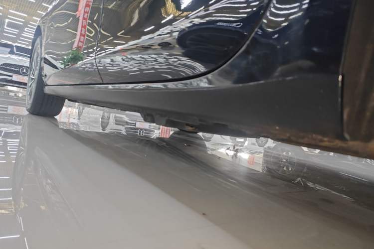Used Buick LaCrosse 2024 28T Luxury Edition Left Side Sill