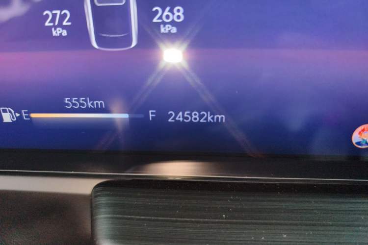 Used Buick LaCrosse 2024 28T Luxury Edition Odometer Close Up