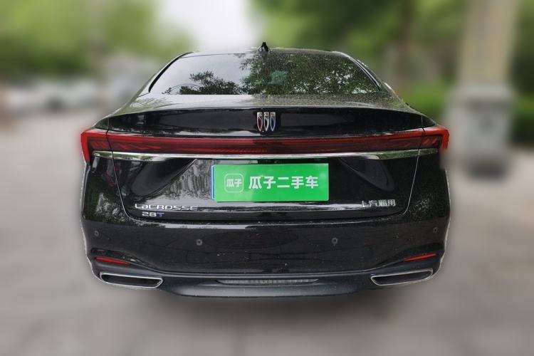 Used Buick LaCrosse 2024 28T Luxury Edition Rear