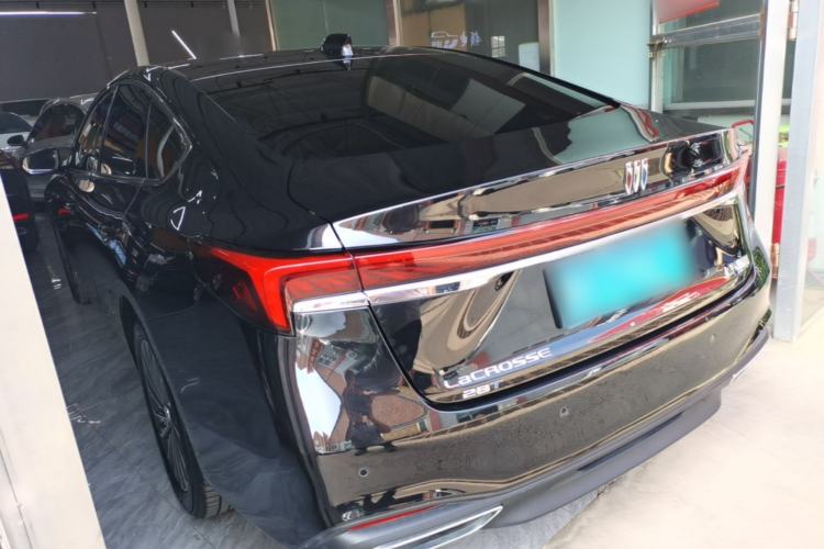 Used Buick LaCrosse 2024 28T Luxury Edition Rear Left 45 Deg