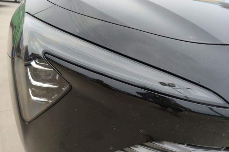 Used Buick LaCrosse 2024 28T Luxury Edition Right Front Headlight