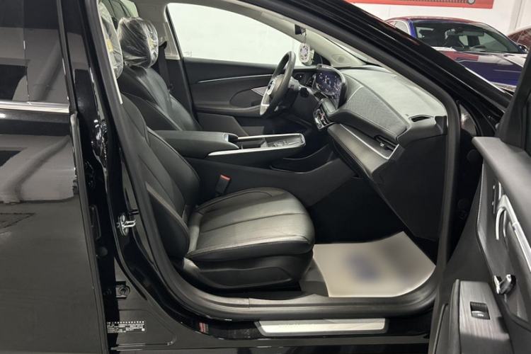 Used Buick LaCrosse 2024 28T Luxury Edition Right Front Seat