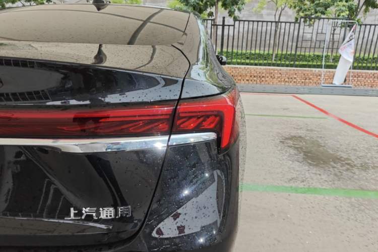 Used Buick LaCrosse 2024 28T Luxury Edition Right Rear Taillight