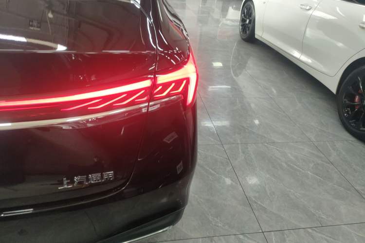 Used Buick LaCrosse 2024 28T Luxury Edition Right Rear Taillight