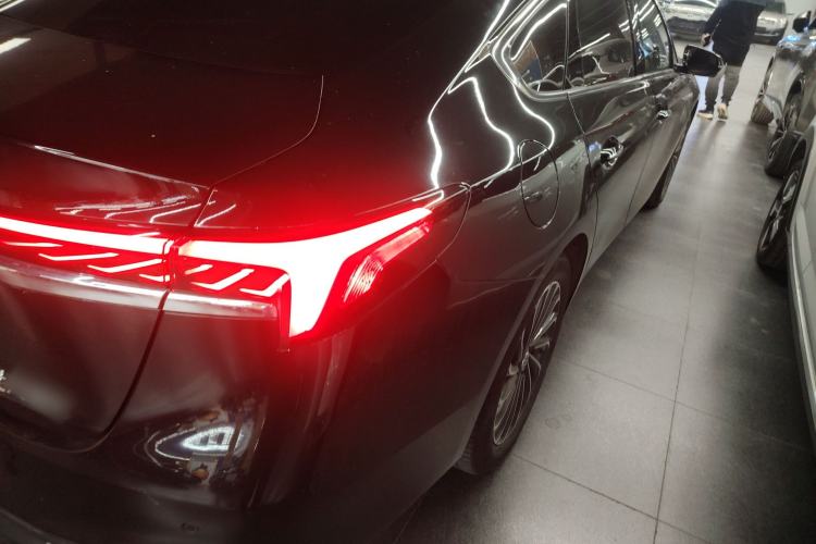 Used Buick LaCrosse 2024 28T Luxury Edition Right Rear Taillight