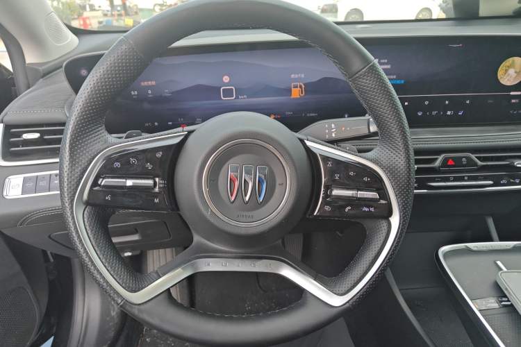 Used Buick LaCrosse 2024 28T Luxury Edition Steering Wheel