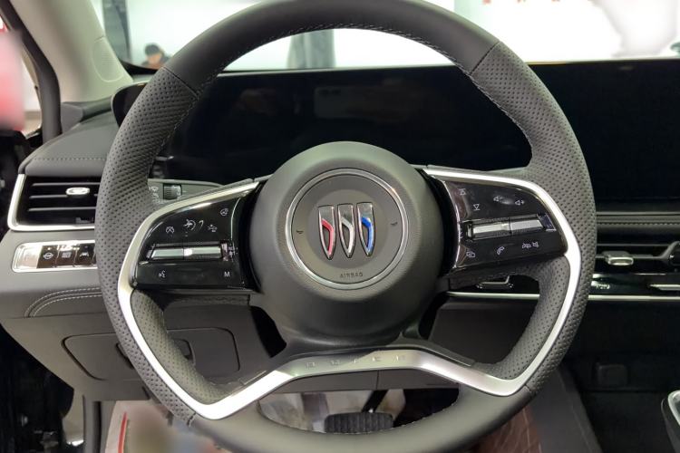 Used Buick LaCrosse 2024 Avia Edition Steering Wheel