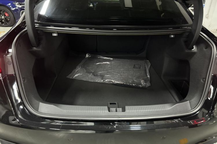 Used Buick LaCrosse 2024 28T Luxury Edition Trunk