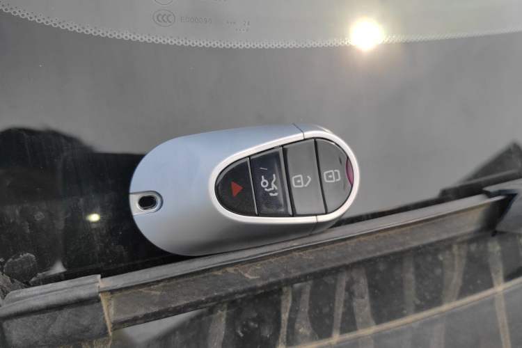 Used Buick LaCrosse 2024 28T Luxury Edition Vehicle Key